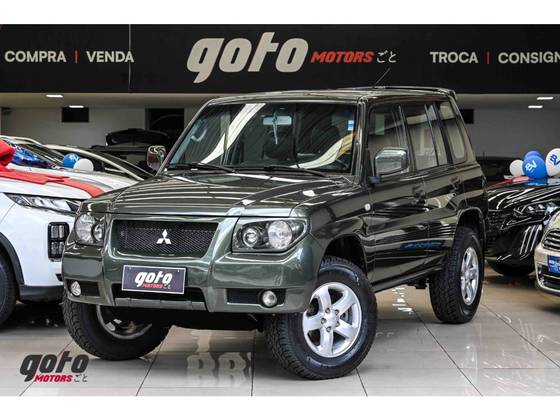 MITSUBISHI PAJERO 2.5 HD 4X4 8V TURBO INTERCOOLER DIESEL 4P MANUAL MITSUBISHI PAJERO 2.5 HD 4X4 8V TURBO INTERCOOLER DIESEL 4P MANUAL